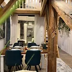 Διαμέρισμα Beyond Staying Loft 23 Frei Stehende Badewanne