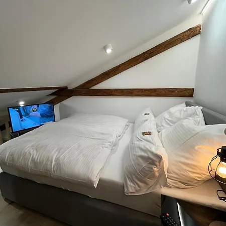 아파트 Beyond Staying Loft 23 Frei Stehende Badewanne 파사우